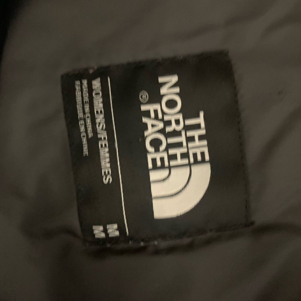 550 Northface Jacket Size Medium Gray - image 4